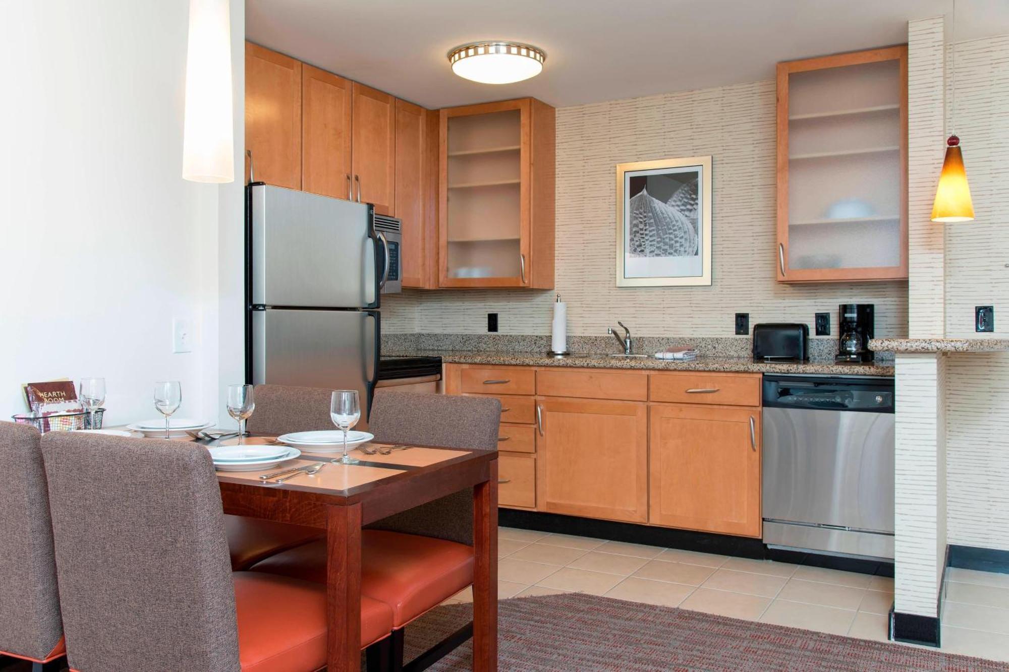 Residence Inn Moline Quad Cities Buitenkant foto